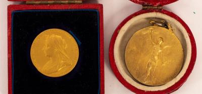 Appraisal: A gold Jubilee medallion - in original box and a