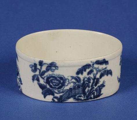 Appraisal: A BLUE AND WHITE OVAL PATTY DISH th century printed