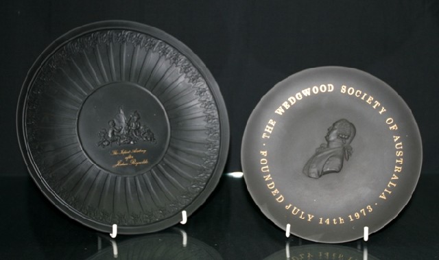 Appraisal: Two Wedgwood black basalt celebratory plates each being a limited