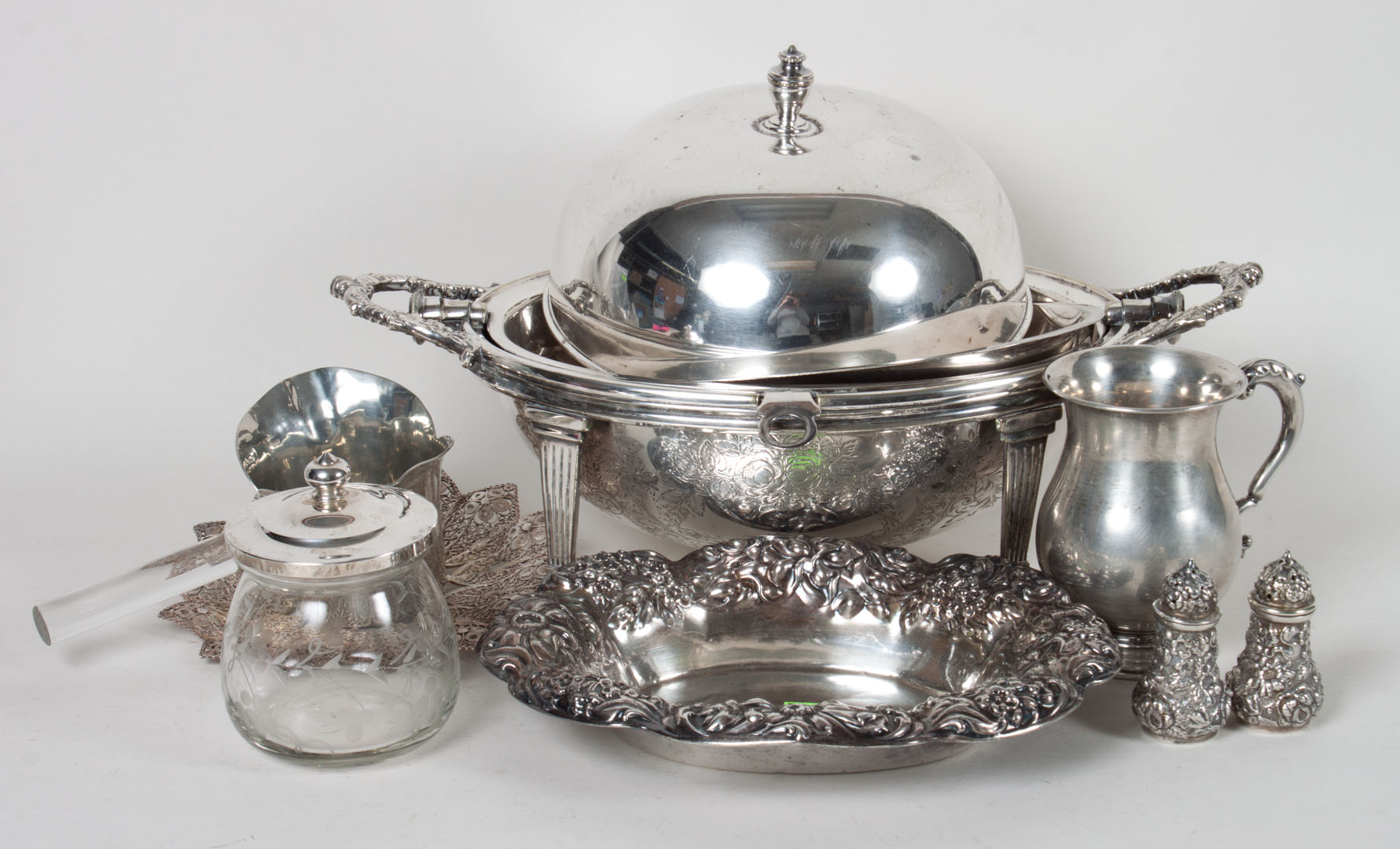 Appraisal: American continental silver table articles comprising pieces including Gorham repousse