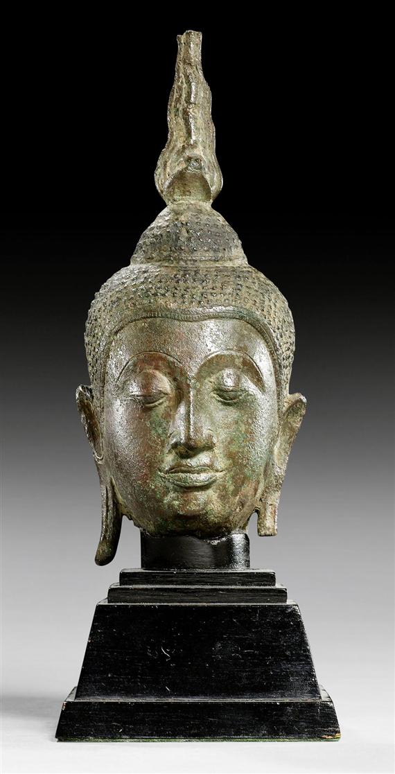 Appraisal: A FINE BRONZE HEAD OF BUDDHA Thailand U Thong C-Style