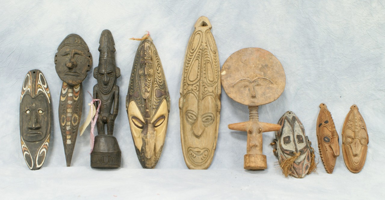 Appraisal: African and Oceanic wood carvings longest