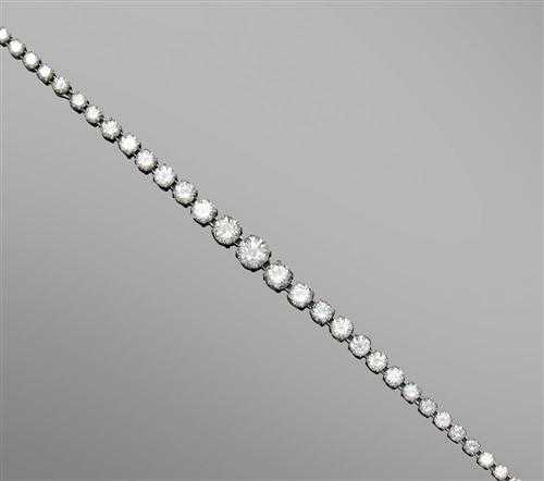 Appraisal: BRILLIANT-CUT DIAMOND NECKLACE White gold Classic Rivi re necklace set