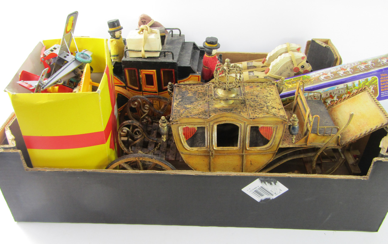 Appraisal: A tin plate model of the Royal State Coach cm