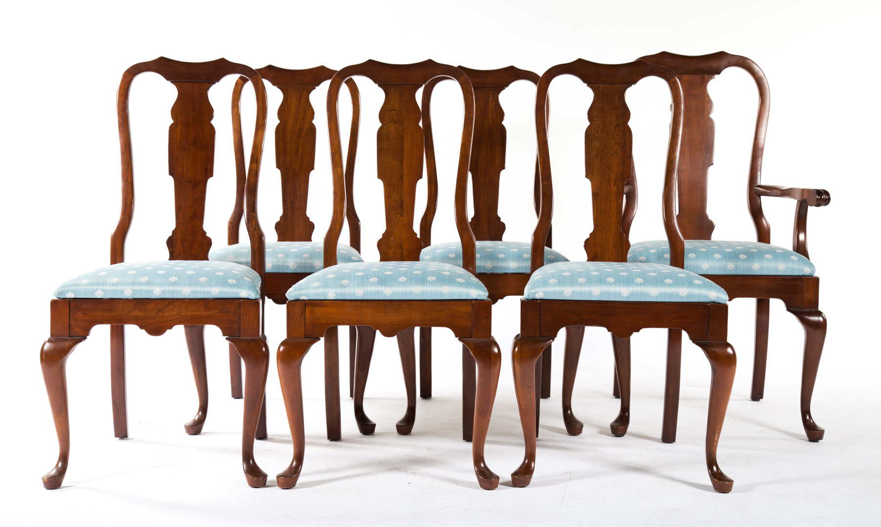 Appraisal: Six Queen Anne style dining chairs th century Pennsylvania House