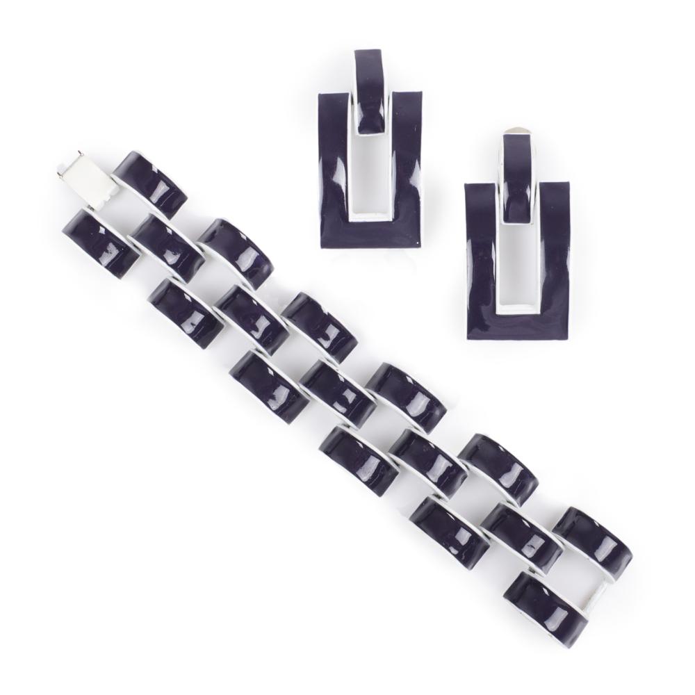 Appraisal: Jay Feinberg vintage mod navy and white enamel link bracelet