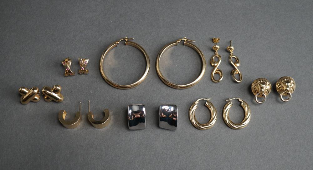 Appraisal: EIGHT PAIRS OF -KARAT YELLOW-WHITE-GOLD PIERCED EARRINGS DWTEight Pairs of