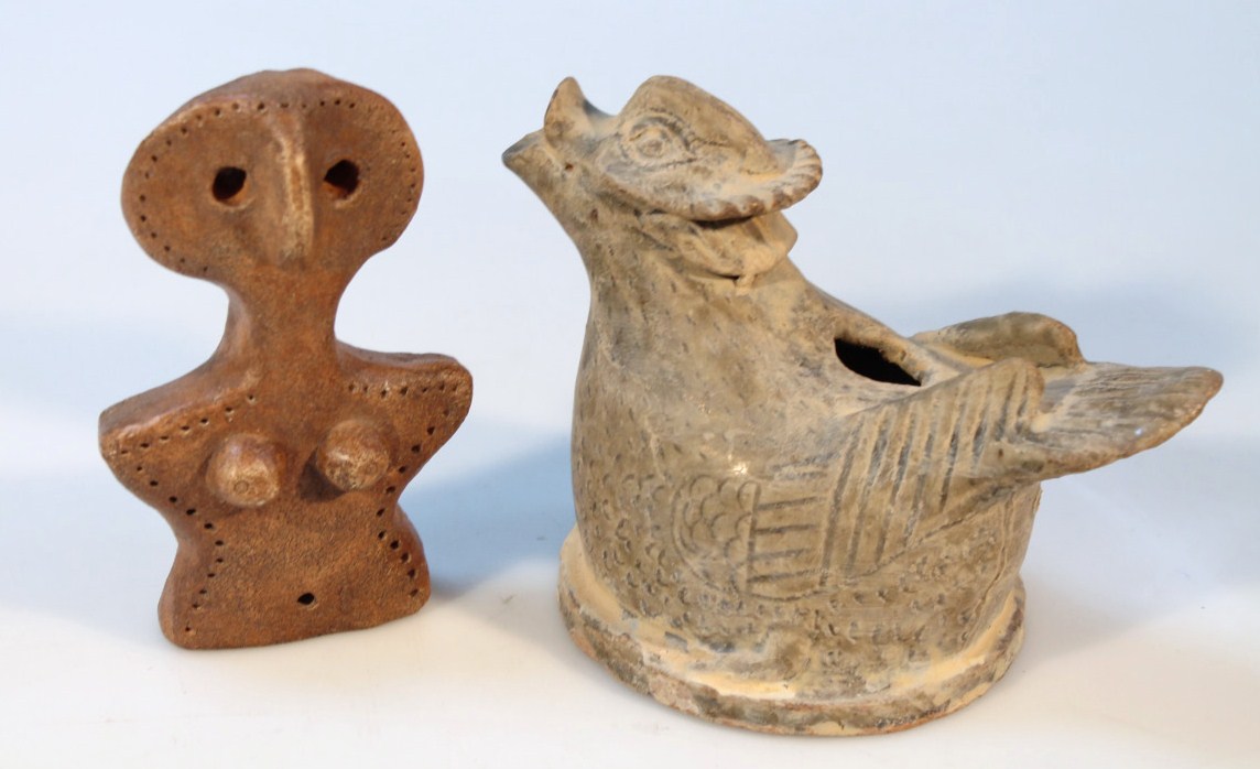 Appraisal: An African tribal style pottery figure of a hen possibly