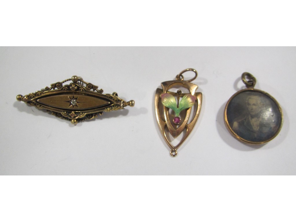 Appraisal: Lot comprising Edwardian ct rose gold Holbein pendant with enamel