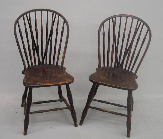 Appraisal: PAIR OF BRACE BACK WINDSOR-STYLE SIDE CHAIRS Old burgundy paint