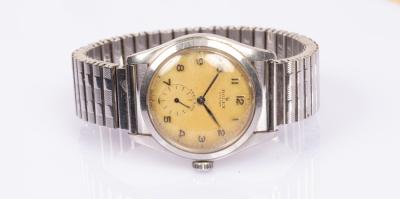 Appraisal: A gentleman's Rolex Oyster stainless steel cased wristwatch the dial