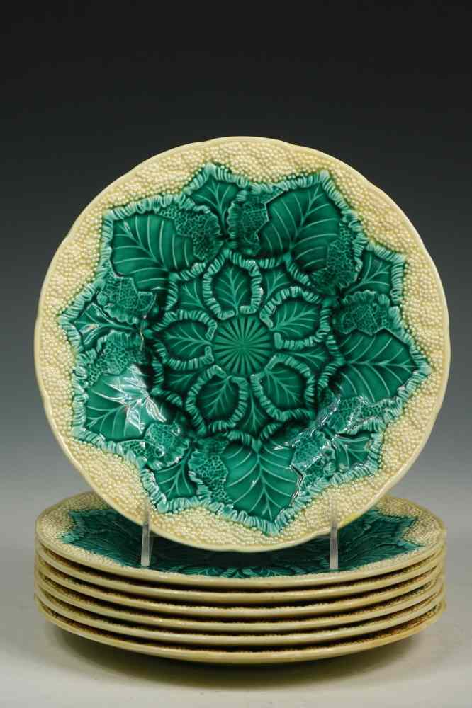 Appraisal: WEDGWOOD MAJOLICA PLATES - Wedgwood Majolica Plates in Cauliflower pattern