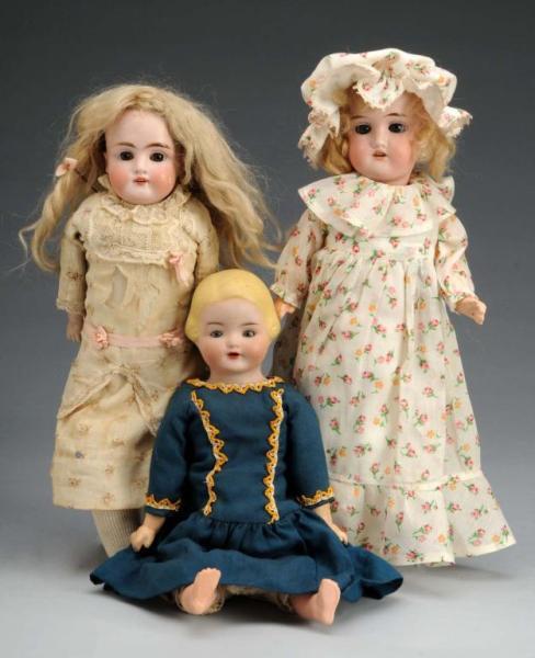 Appraisal: Lot of German Bisque Child Dolls Description Largest is a