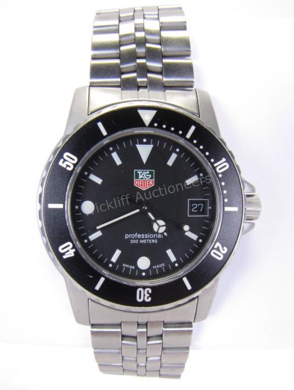 Appraisal: A gentleman's Tag Heuer Professional Metres wristwatch stainless steel black