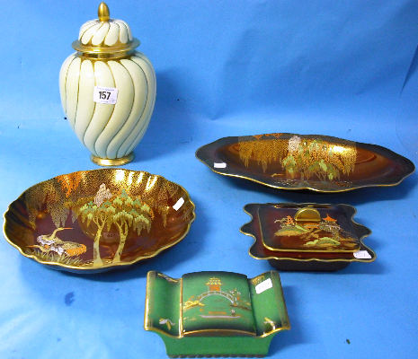 Appraisal: A collection of Carltonware including Rouge Royale Heron Dishes Pagoda