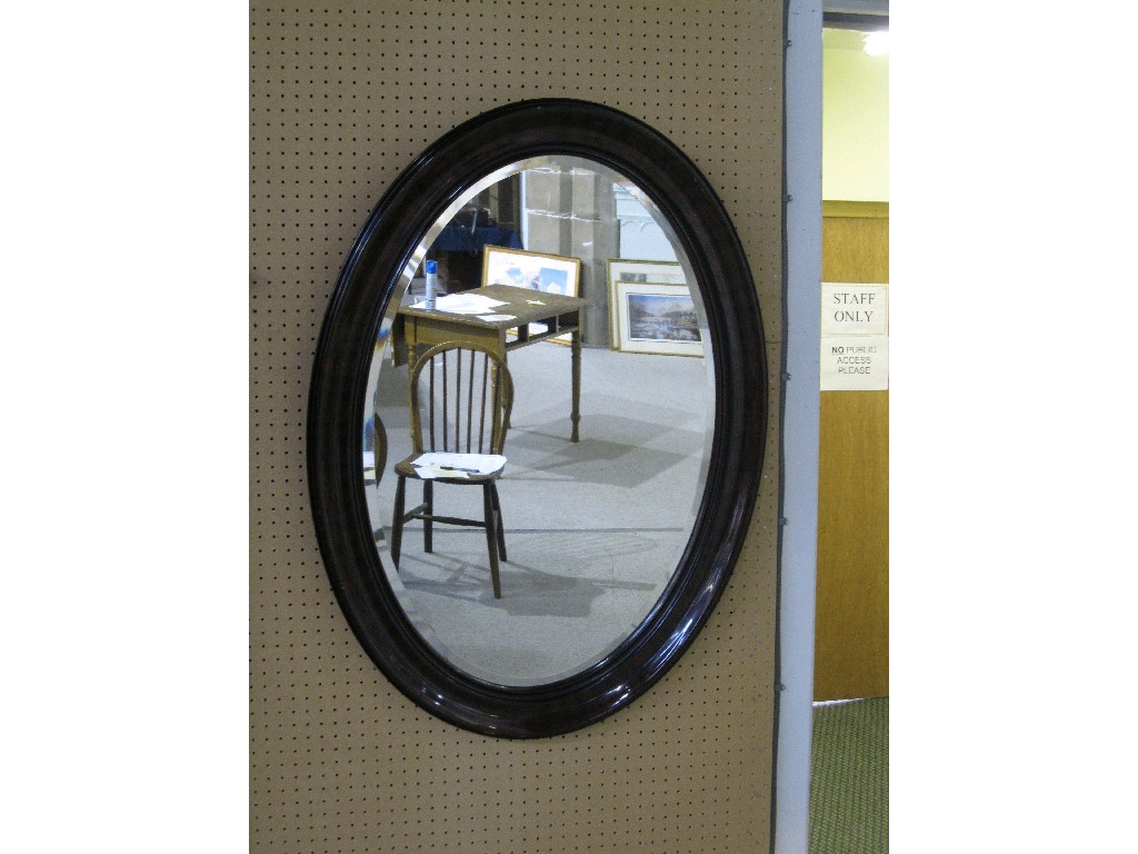 Appraisal: Oval wall mirror