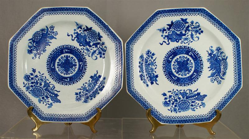 Appraisal: Pr th c blue Fitzhugh pattern octagonal chargers probably Spode