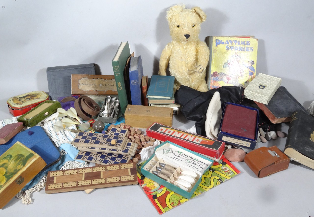 Appraisal: Various bygone toys collectables children's games etc to include an