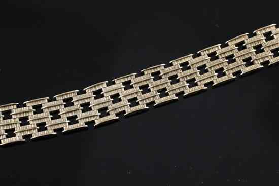 Appraisal: An early 's ct textured gold bracelet in grams Estimate