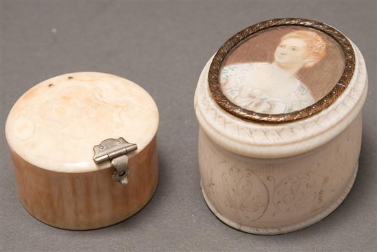 Appraisal: Continental carved ivory trinket box the lid inset with a