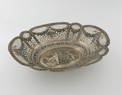 Appraisal: A late th century German silver basket shaped oval form