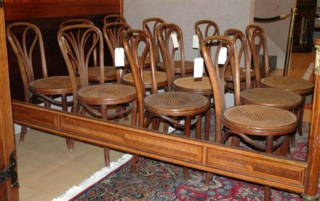 Appraisal: Set of Twelve Thonet Bentwood Side Chairs Estimate -