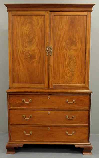 Appraisal: Chippendale mahogany linen press c with a molded cornice above