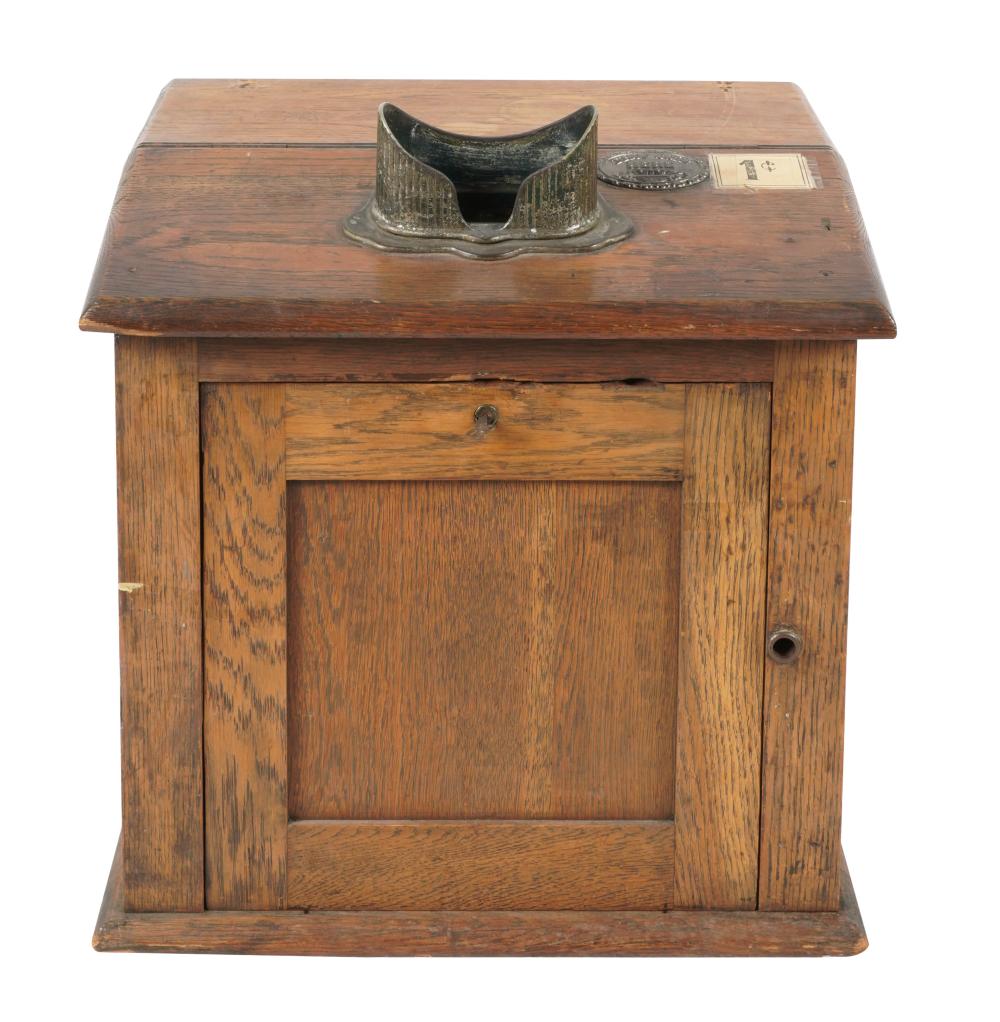 Appraisal: OAK TABLE-TOP PHOTO VIEWERunknown manufacturer locked front photo compartment with