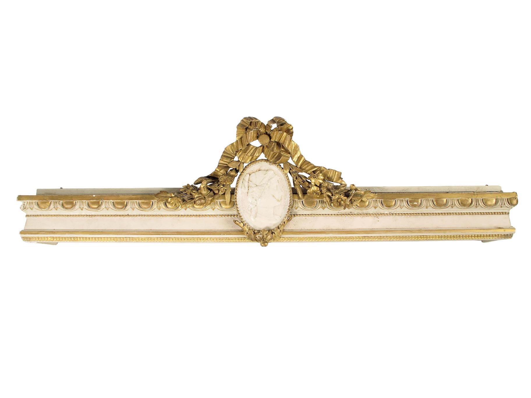 Appraisal: A carved giltwood and gesso pelmet