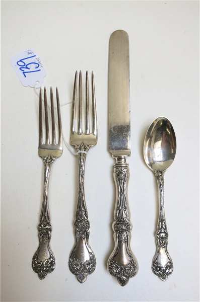 Appraisal: ALVIN MAJESTIC STERLING SILVER FLATWARE SET plus storage chest thirty-five