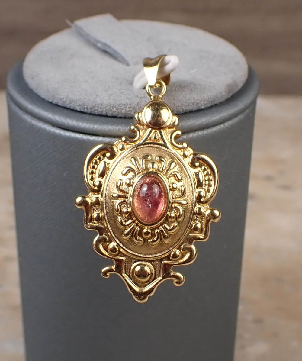 Appraisal: PINK TOURMALINE AND FOURTEEN KARAT GOLD PENDANT The Italian made