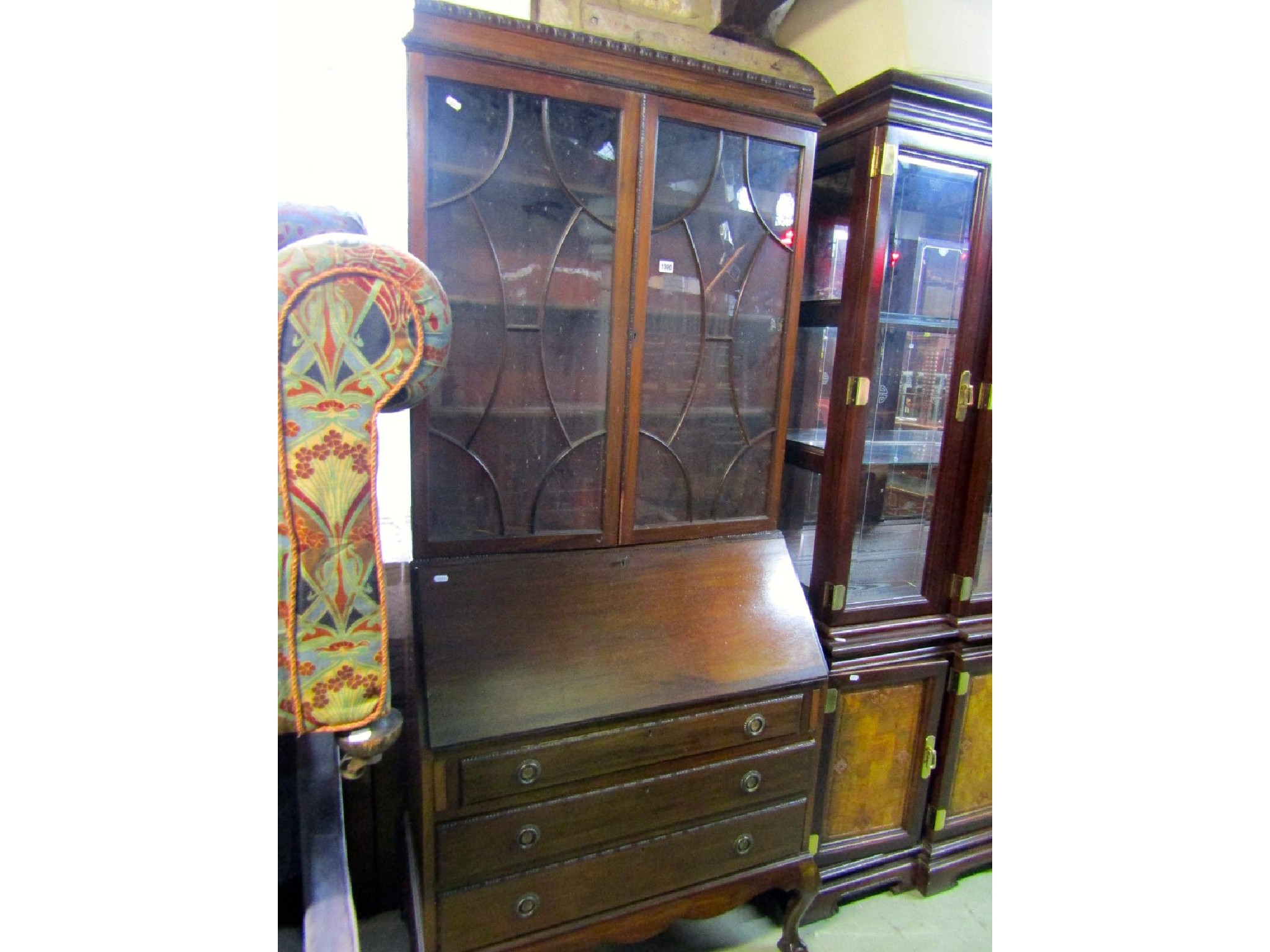 Appraisal: An Edwardian mahogany bureau bookcase the upper section enclosed by