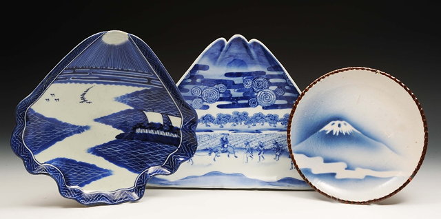 Appraisal: A Japanese Arita blue and white dishdecorated with Mount Fuji