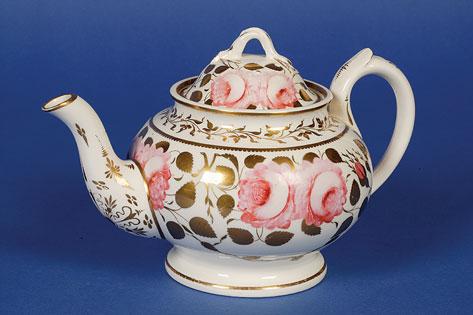 Appraisal: A SPODE FELSPAR PORCELAIN TEA POT AND COVER pattern no