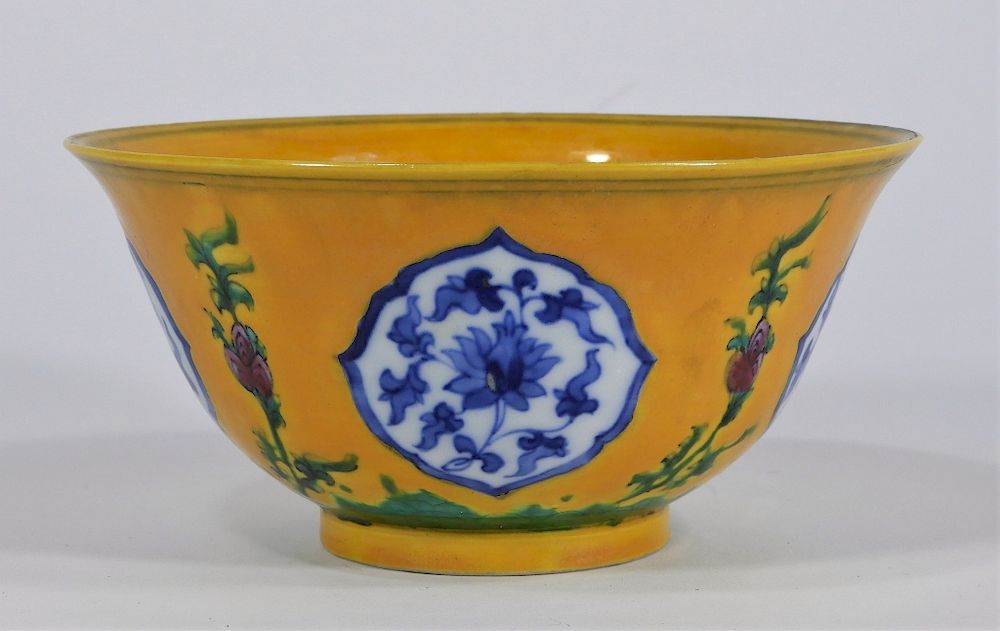 Appraisal: Chinese Yellow Enameled Blue White Porcelain Cup China Qing Dynasty