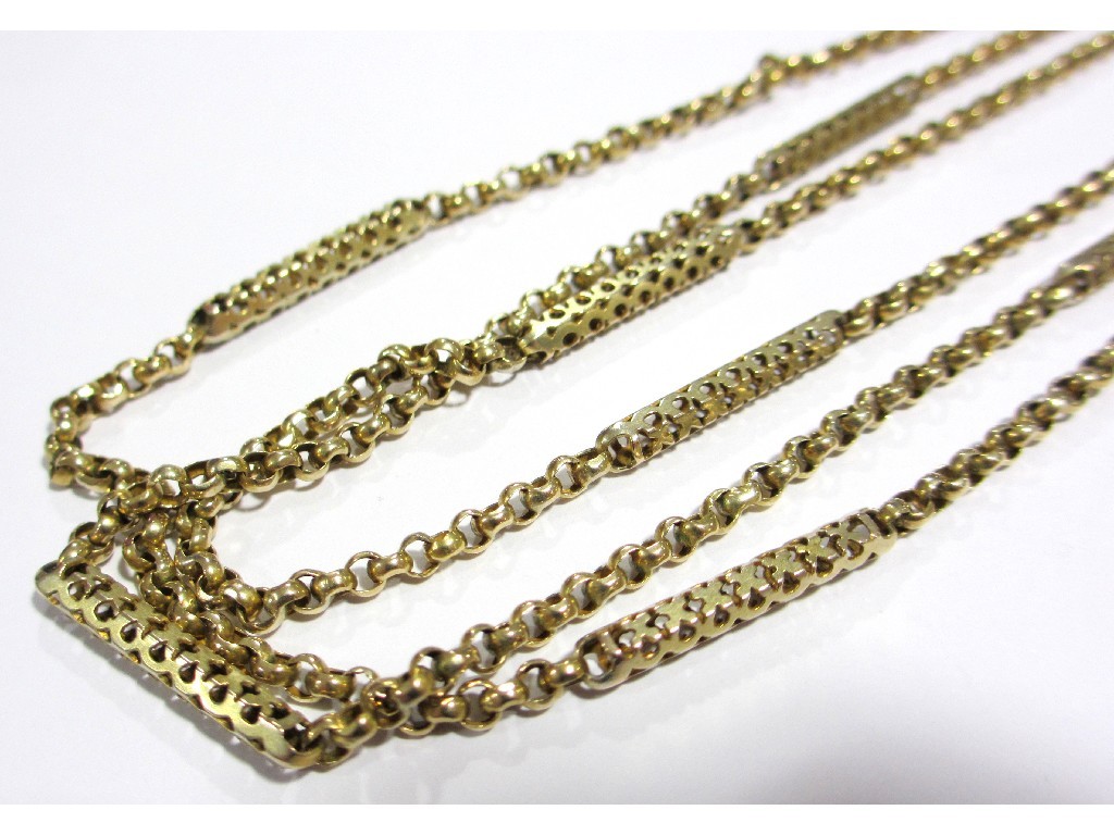 Appraisal: A gold three strand necklace with belcher links spaced by