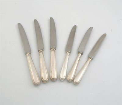 Appraisal: Twelve modern thread pattern tableknives and eighteen side knives with