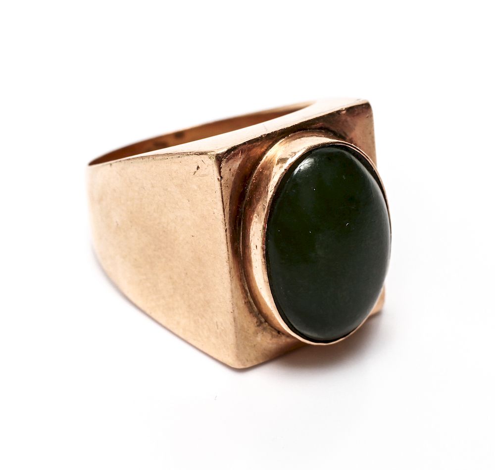 Appraisal: K Yellow Gold Green Cabochon Jade Ring K yellow gold