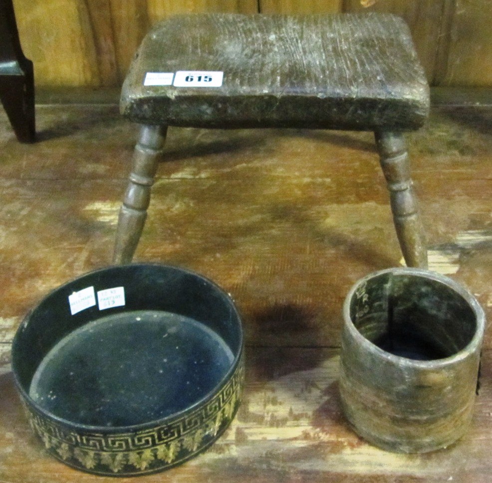 Appraisal: A small early th century elm stool on turned supports