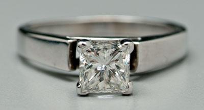 Appraisal: Diamond engagement ring princess-cut diamond estimated weight cts color H