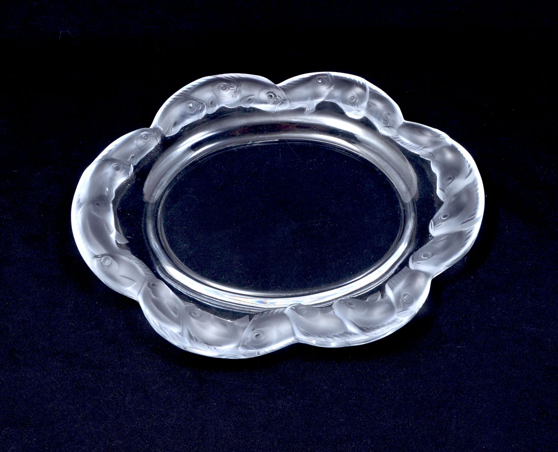 Appraisal: LALIQUE CRYSTAL OVAL FISH MOTIF RIM TRAY Clear oval tray