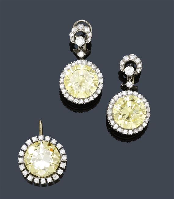 Appraisal: DIAMOND EAR PENDANTS AND PENDANT ca White gold Elegant ear