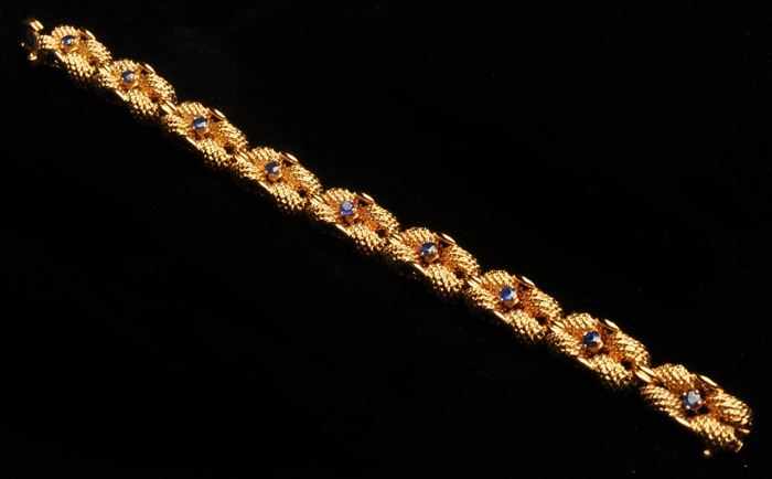 Appraisal: GOLD AND SAPPHIRE BRACELET Worn stamp on clasp possibly k