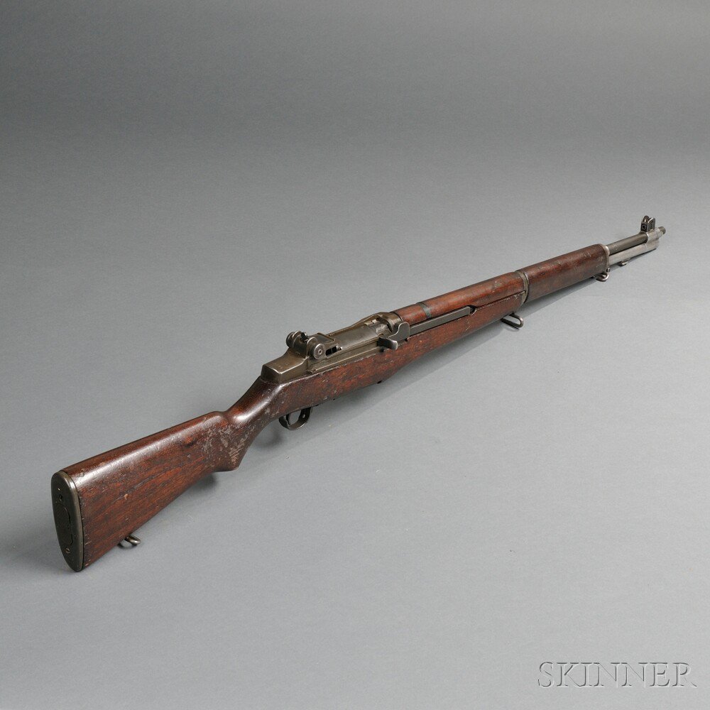 Appraisal: U S MI Garand Semi-automatic Rifle c serial number walnut