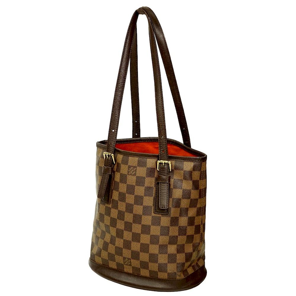 Appraisal: Louis Vuitton Brown Canvas Damier Ebene Marais Bag Louis Vuitton