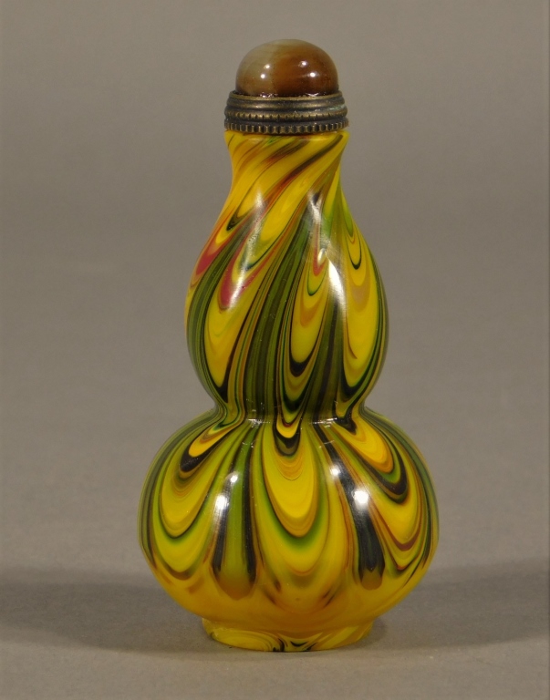 Appraisal: CHINESE MARBLEIZED PEKING GLASS SNUFF BOTTLE China th CenturyDouble gourd