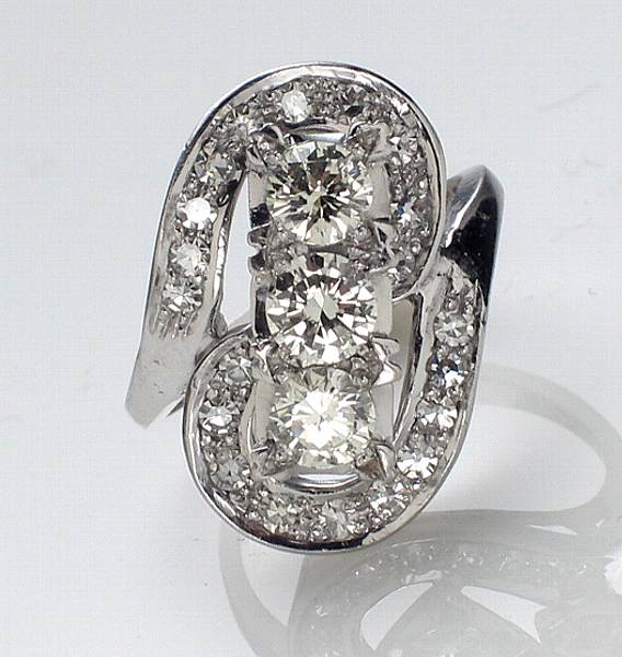 Appraisal: A diamond ring estimated total diamond weight carat mounted in