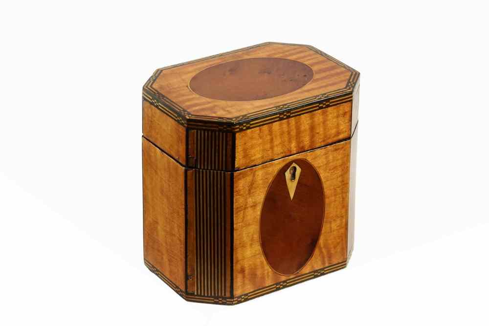 Appraisal: TEA CADDY - Ca Georgian figured satinwood tea caddy with