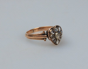 Appraisal: A Georgian heart-shaped rose cut diamond ring the central heart-shaped