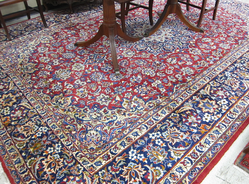 Appraisal: PERSIAN NAJAFABAD CARPET Isfahan Province central Iran hand knotted in